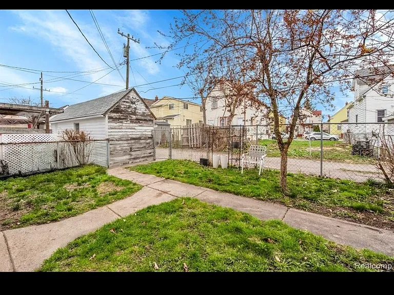 3166 Hanley St — Photo 10