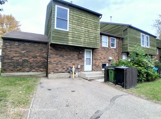 460 Abbottsfield Rd NW, Edmonton, AB T5W 4R3