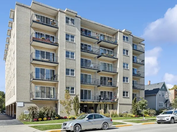 215 Marengo Ave APT 6D, Forest Park, IL 60130