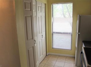 227 D Village Ln, Greensboro, NC 27409