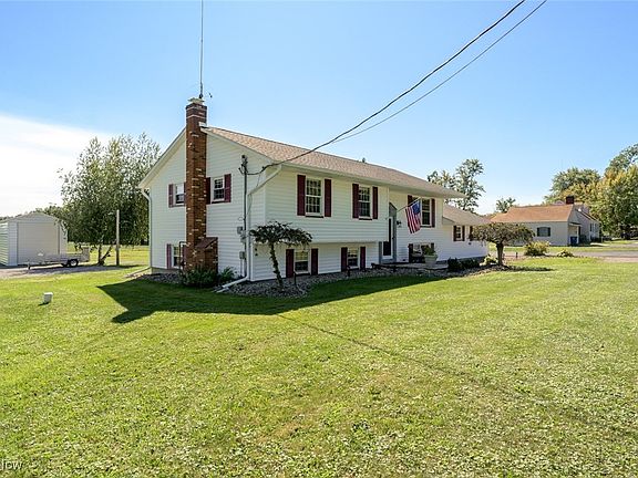 3rd image of 3766 Youngstown Kingsville Rd