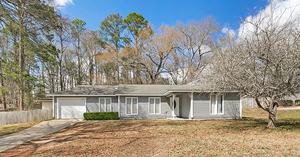 1st image of 2122 Cecily St