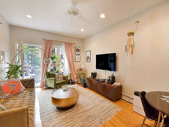 2nd image of 30-79 32nd St #2