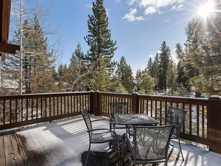 10247 Valmont Trl — Photo 14