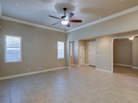 4th image of 4279 Heritage Ave