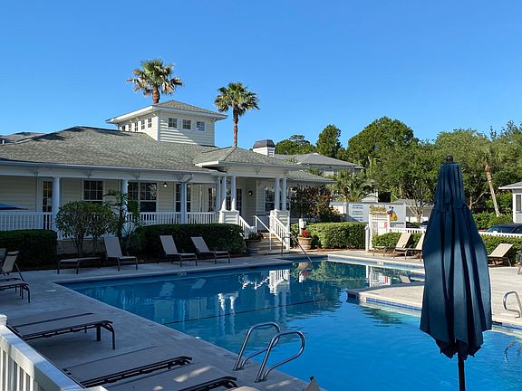 Heated Pool and Clubhouse w/
Exercise Room and Business Center