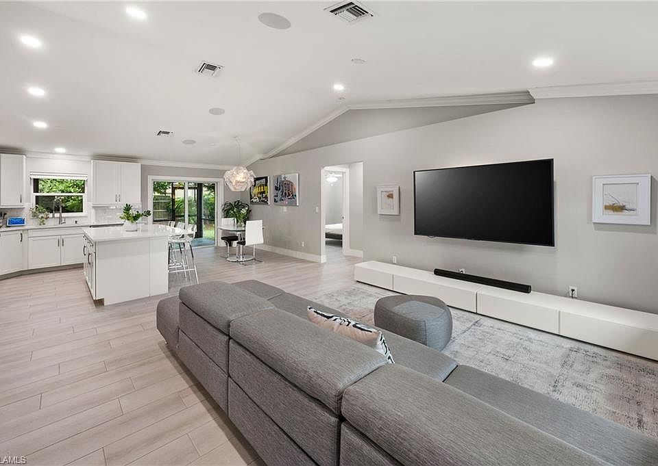 1st image of 155 1ST ST