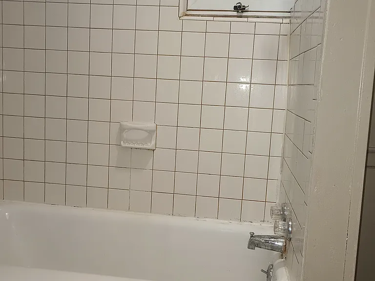 344 N Perry St #2 — Photo 7