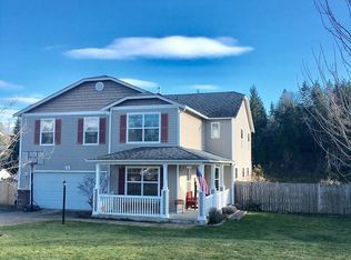 401 Easy St SE, Rainier, WA 98576