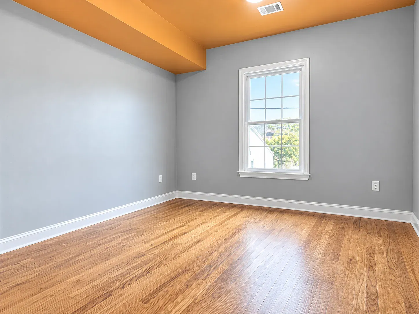 2 bed, 800 sqft, $2,000 — Photo 3