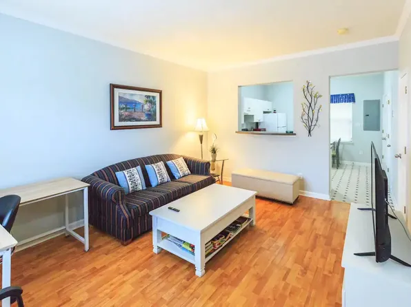 155 Blue Crest Ln, Durham, NC 27705