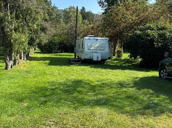 1179 Hilton Ave, Smethport, PA 16749