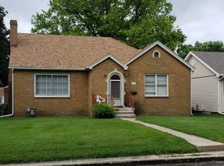 1207 E Hickory St, Streator, IL 61364