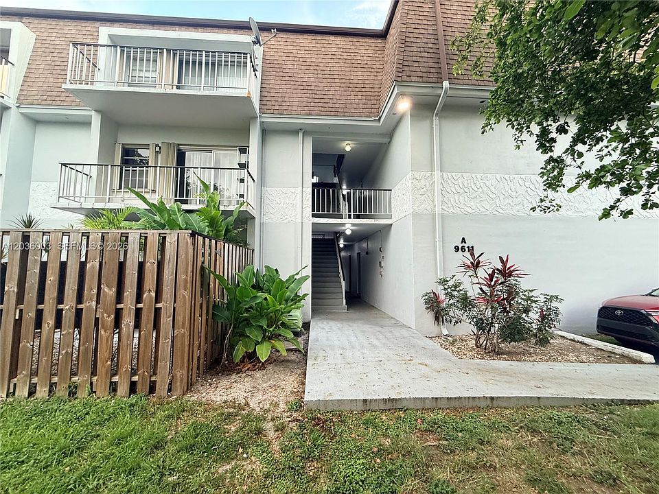 1st image of 9611 SW 77th Ave APT 108A