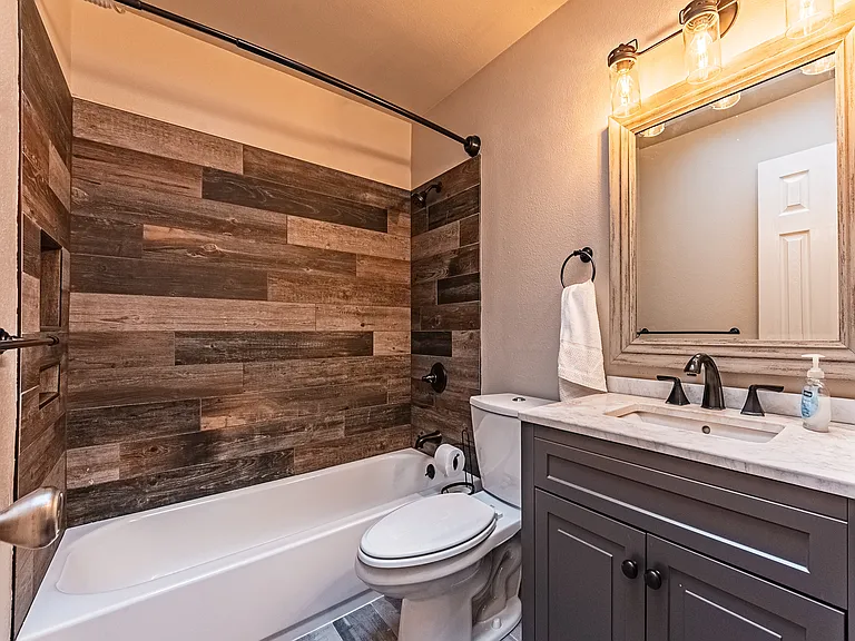 1143 Stanton St — Photo 10