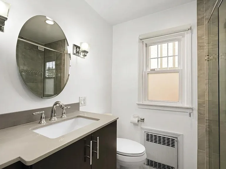 59 Shelley Ave — Photo 10