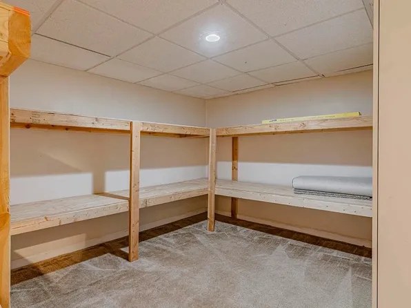 1414 Westwind Dr, Manhattan, KS 66503