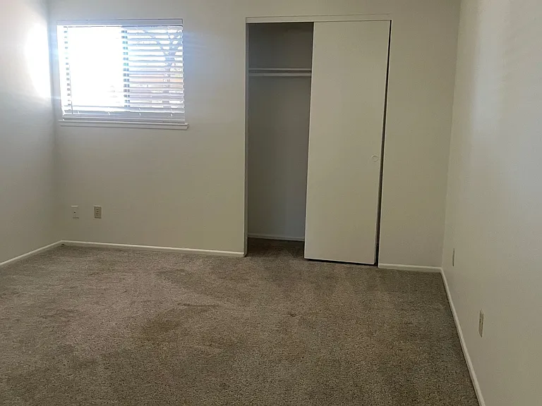 1326 Georgia Ave — Photo 13