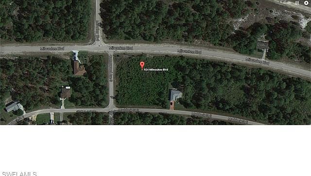 1st image of 922 Milwaukee Blvd