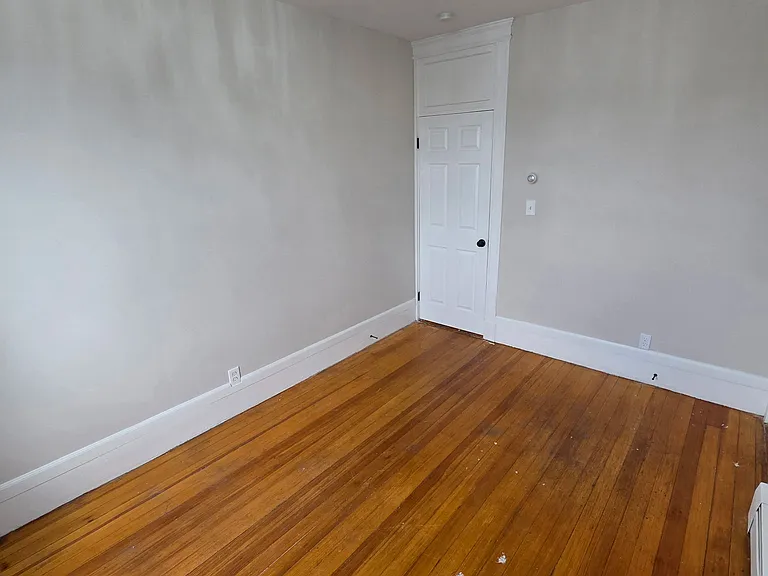 16 Newhall Street — Photo 7
