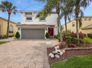 2810 Misty Oaks Cir, Royal Palm Beach, FL 33411