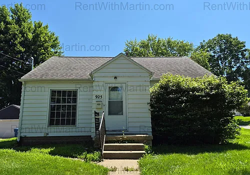 925 Hammond Ave Photo 1