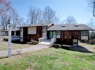6G Country Squire Dr, Cromwell, CT 06416