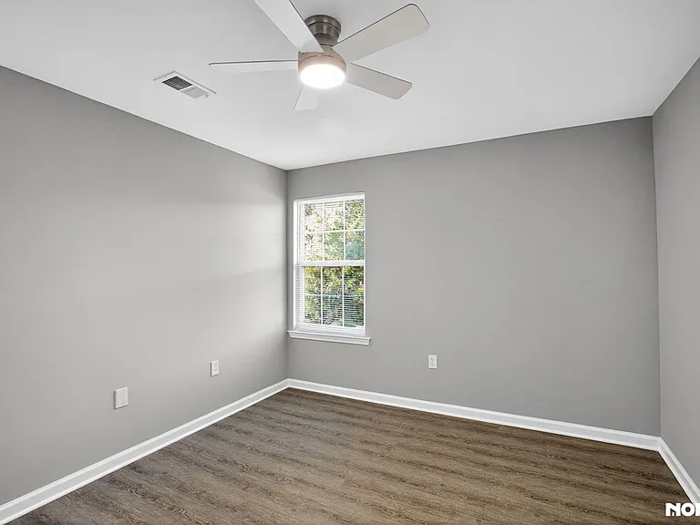 7 Hickory St — Photo 27
