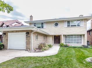 2253 S 19th Ave, North Riverside, IL 60546