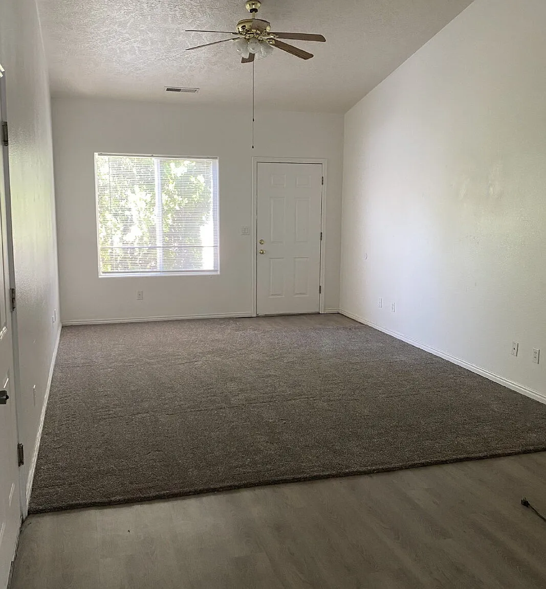 3 bed, 2.0 bath, 1207 sqft, $1,495 — Photo 3