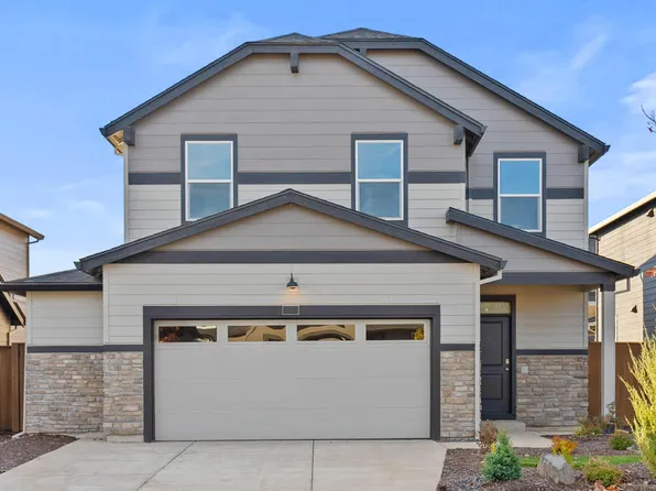 21624 SE Fuji Dr, Bend, OR 97702