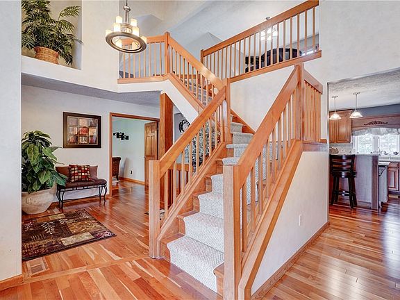 5th image of 77 Cobblefield Way