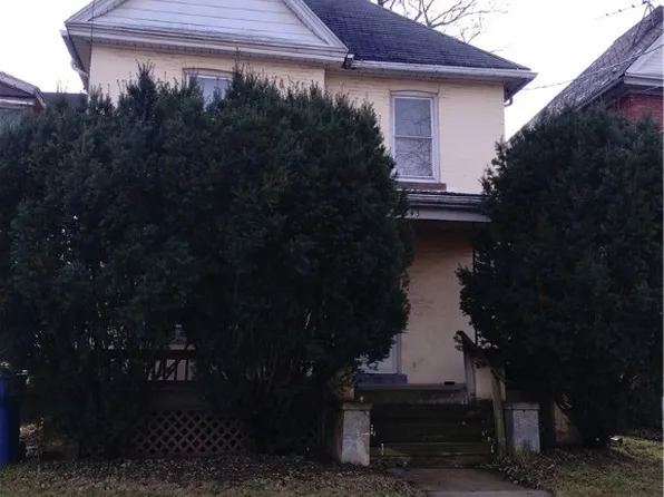 1843 Pierce Ave, Niagara Falls, NY 14301