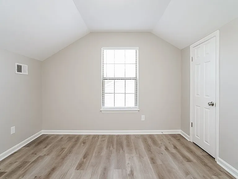 206 Babe Ruth Cv — Photo 15