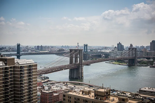 Rented by Greystar | media 66