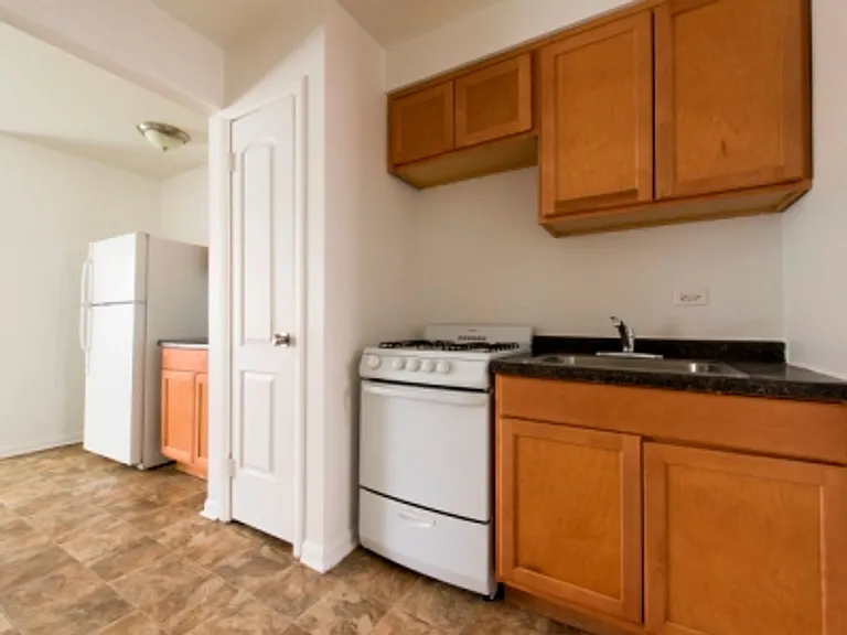 8312 S Ingleside Ave — Photo 19
