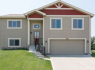 4411 Brook St, Bellevue, NE 68123