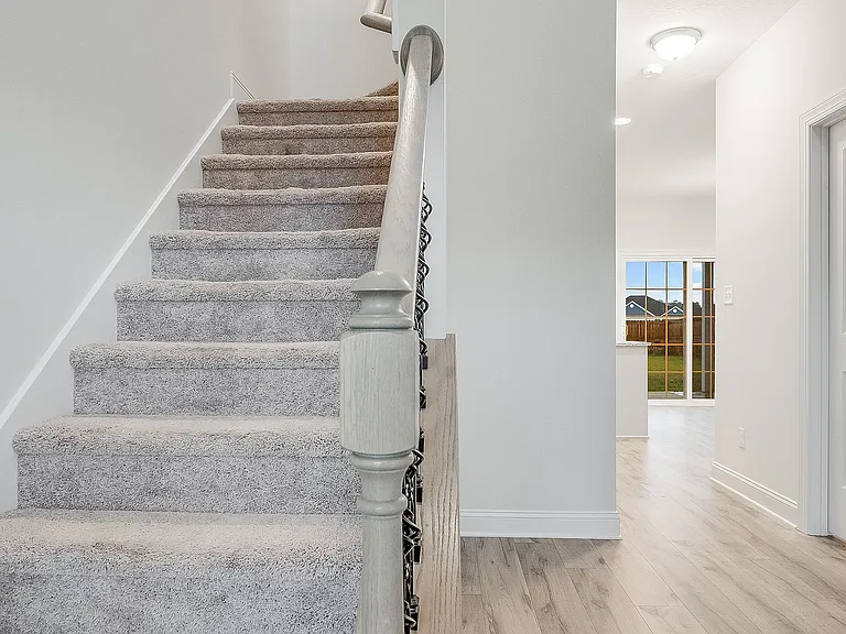 917 Uplands Ln — Photo 18