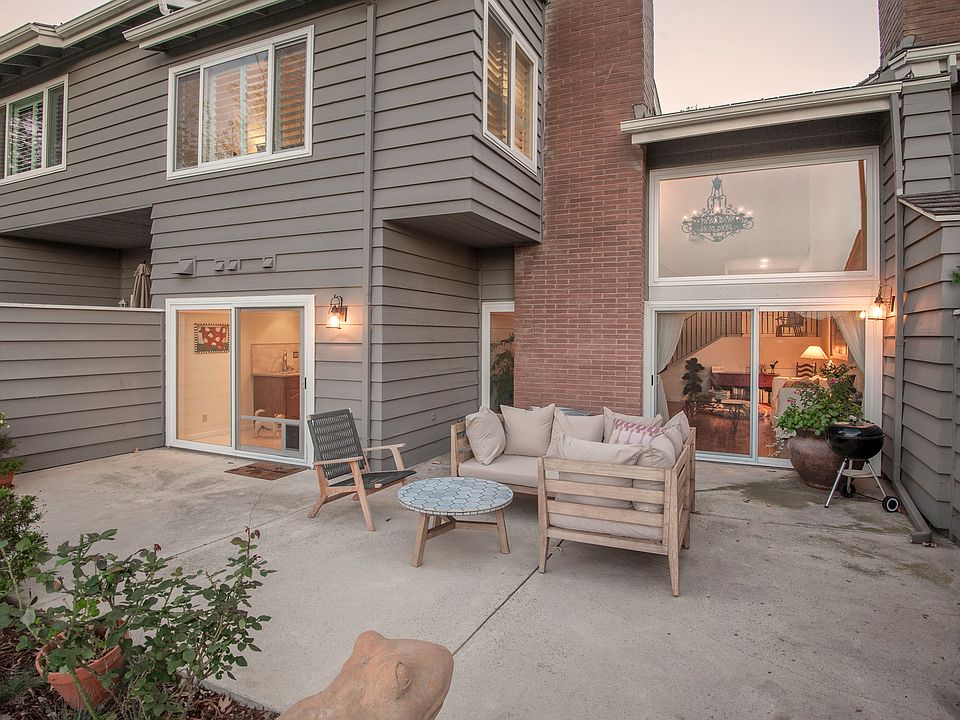 1st image of 4575 Club View Dr
