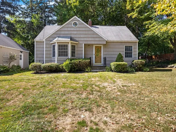 103 Homewood Dr, Fayetteville, NY 13066