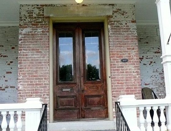 2nd image of 600 Caldwell St