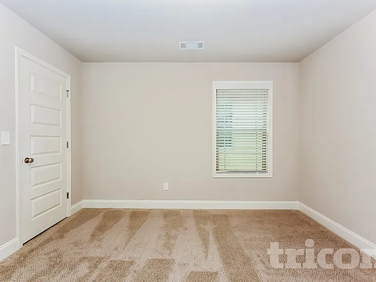 817 Crescent Way — Photo 12