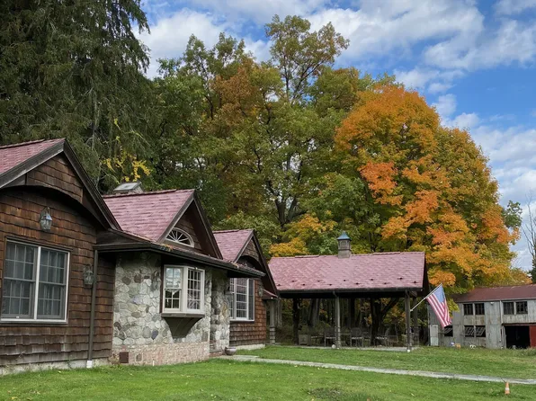 15 Green Knoll Rd, Central Valley, NY 10917