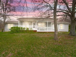 8314 W 295th St, Louisburg, KS 66053