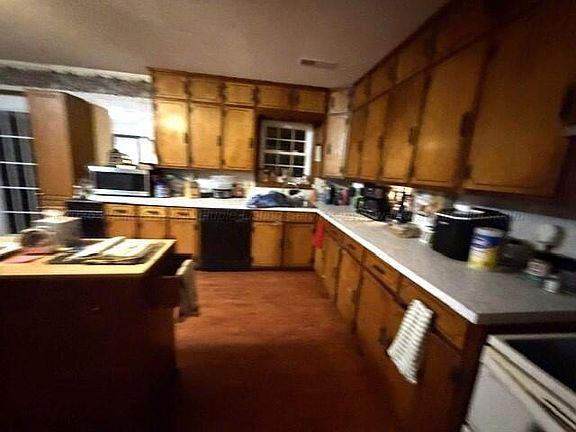 5th image of 118 Boyett Cir