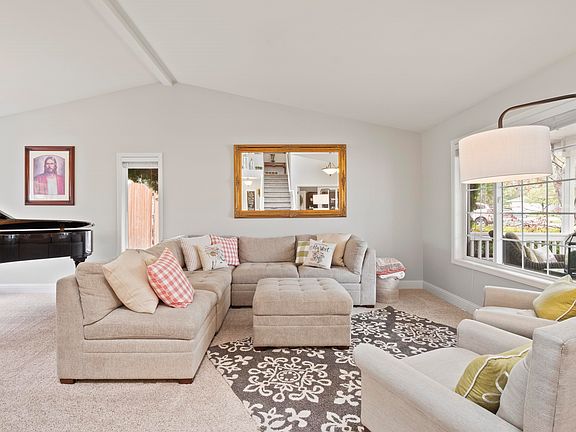 5th image of 23209 E Colony Ct