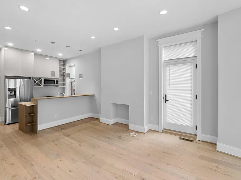 2112 Wyoming Ave NW #2 — Photo 6