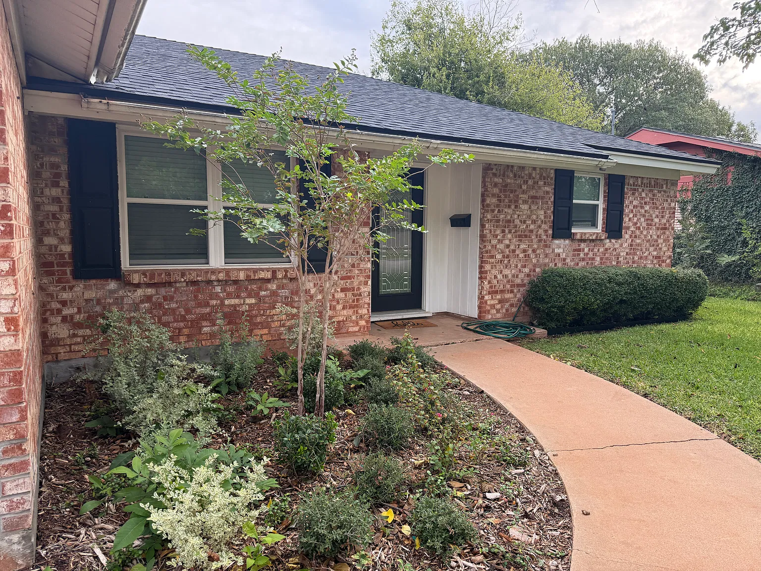 3 bed, 1429 sqft, $2,895 — Photo 3