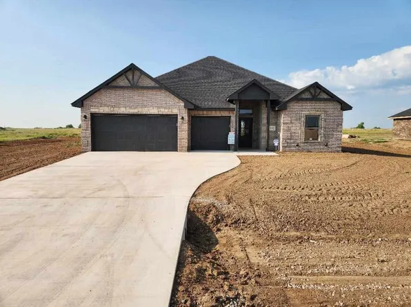 5611 Tadpole Dr, Elgin, OK 73538