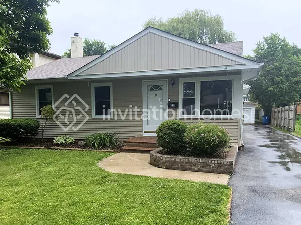 321 S Yale Ave, Addison, IL 60101